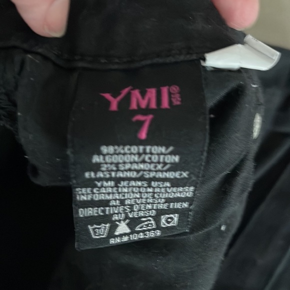 YMI black high wasted cuffed shorts - Picture 7 of 10